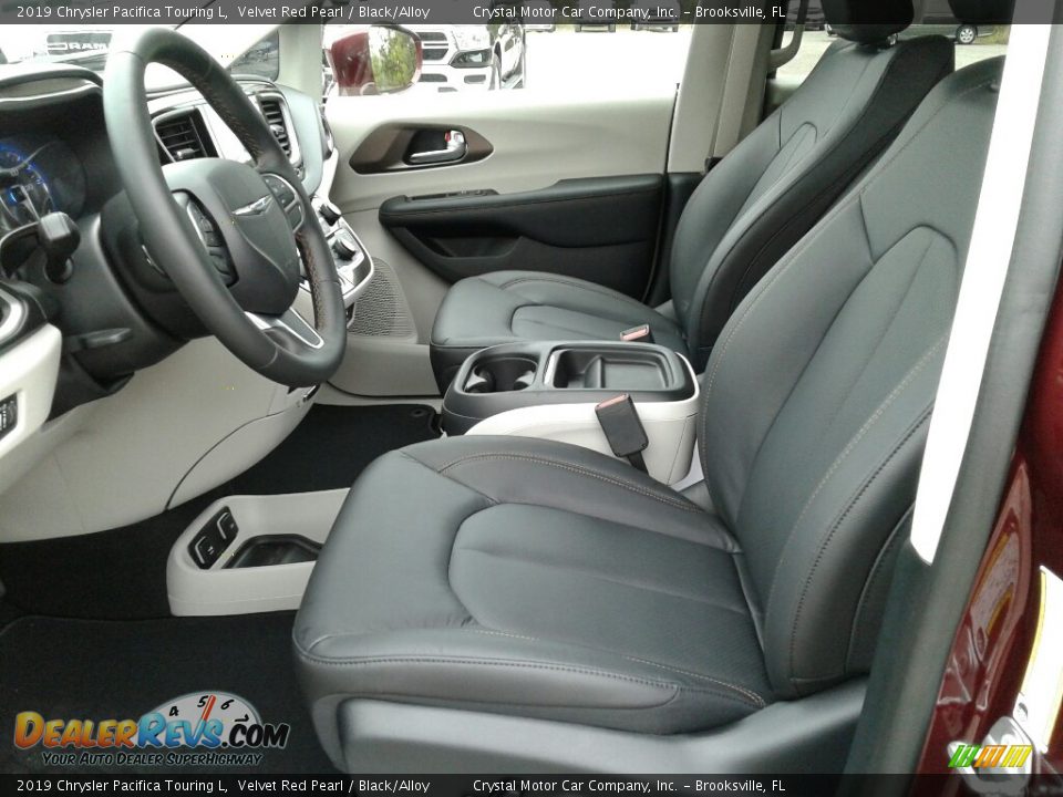 2019 Chrysler Pacifica Touring L Velvet Red Pearl / Black/Alloy Photo #9