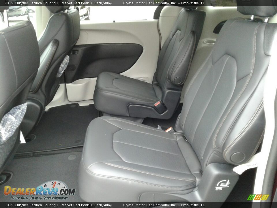 2019 Chrysler Pacifica Touring L Velvet Red Pearl / Black/Alloy Photo #10