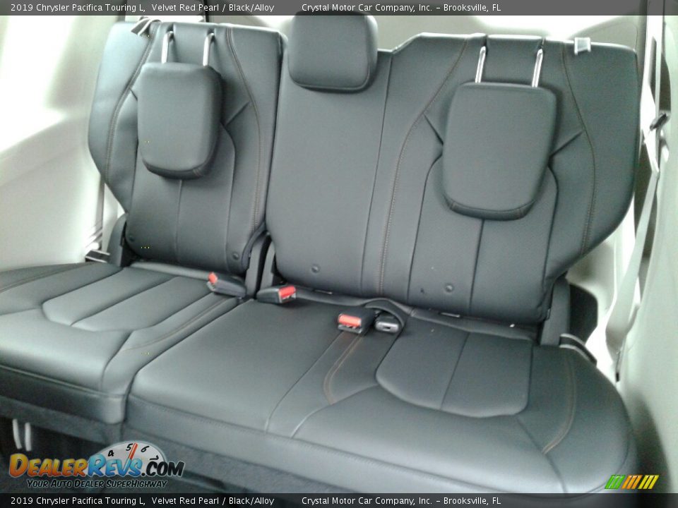 2019 Chrysler Pacifica Touring L Velvet Red Pearl / Black/Alloy Photo #11