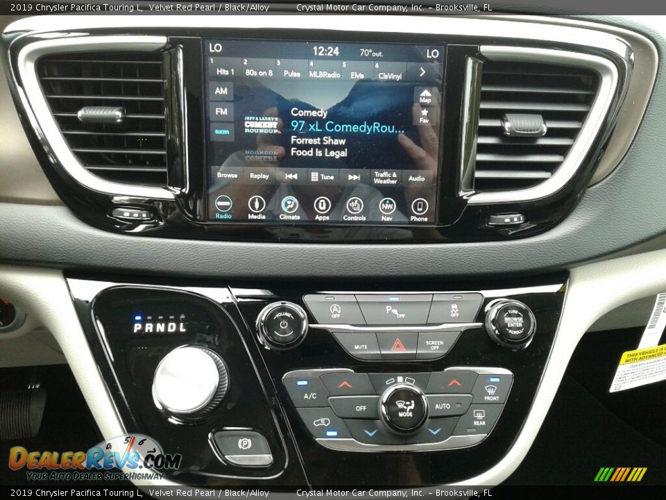 2019 Chrysler Pacifica Touring L Velvet Red Pearl / Black/Alloy Photo #15