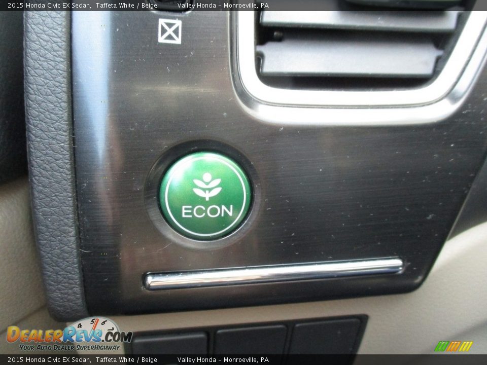 2015 Honda Civic EX Sedan Taffeta White / Beige Photo #17