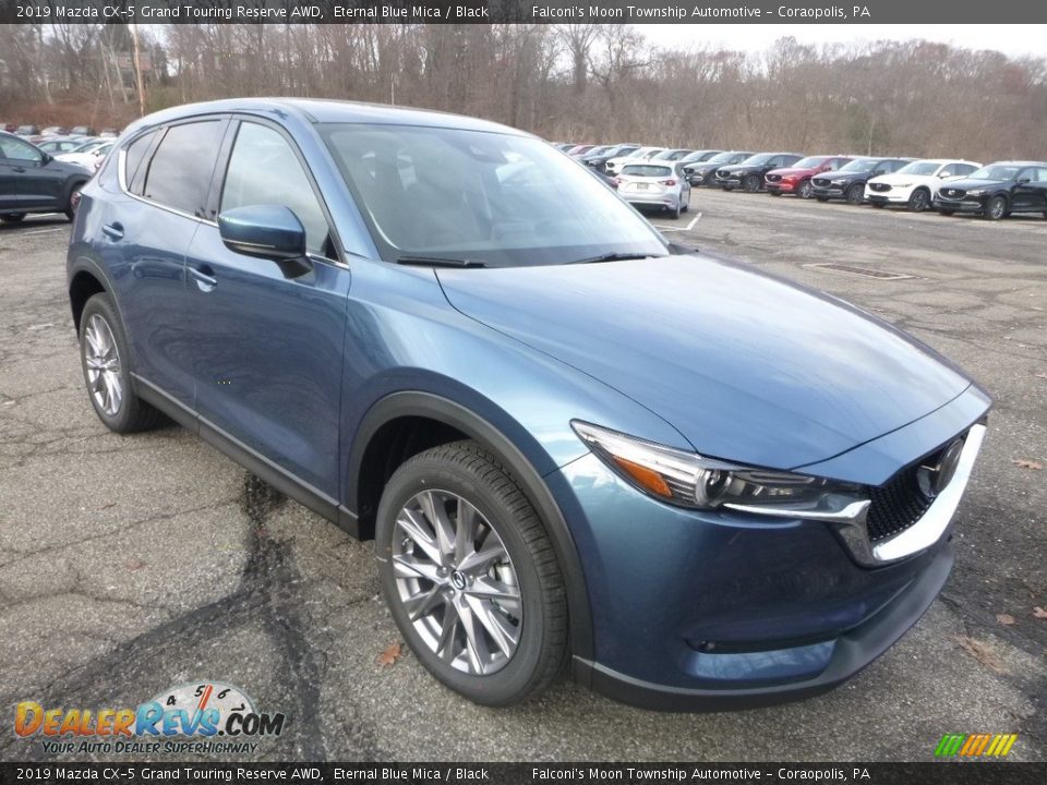Front 3/4 View of 2019 Mazda CX-5 Grand Touring Reserve AWD Photo #3