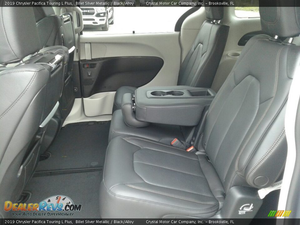 2019 Chrysler Pacifica Touring L Plus Billet Silver Metallic / Black/Alloy Photo #10