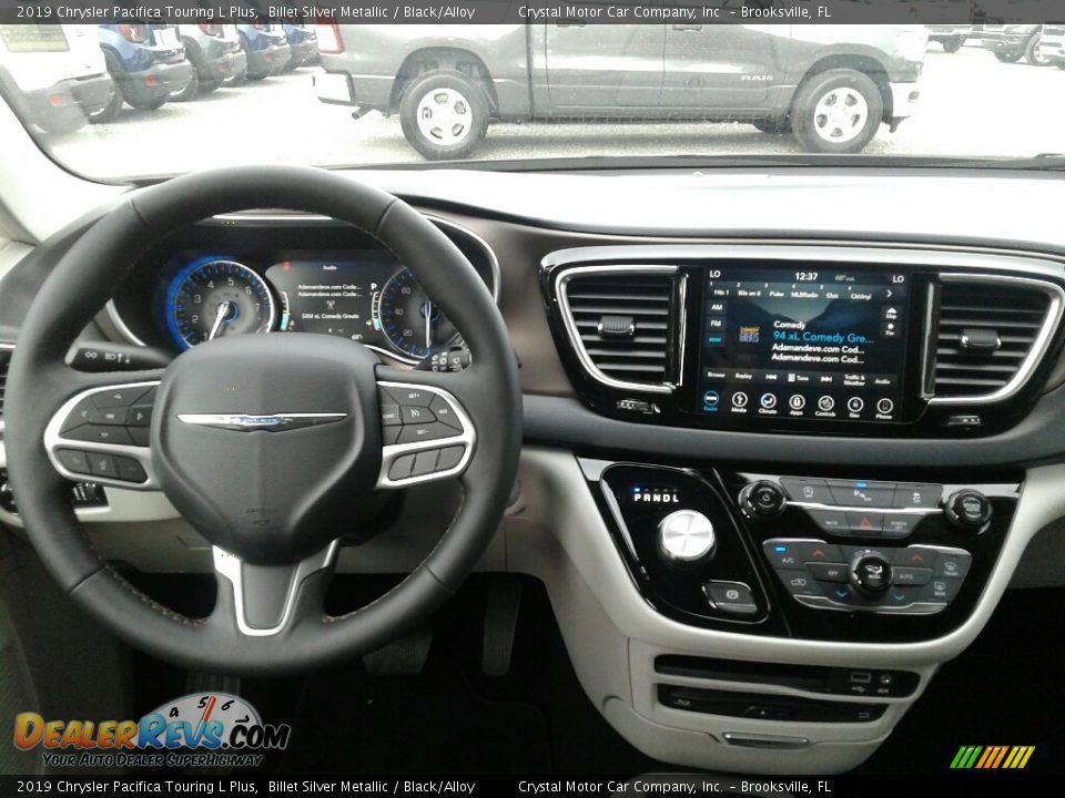 2019 Chrysler Pacifica Touring L Plus Billet Silver Metallic / Black/Alloy Photo #13
