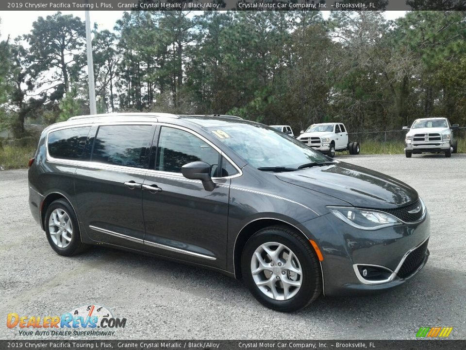 2019 Chrysler Pacifica Touring L Plus Granite Crystal Metallic / Black/Alloy Photo #7