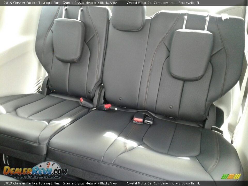 2019 Chrysler Pacifica Touring L Plus Granite Crystal Metallic / Black/Alloy Photo #11