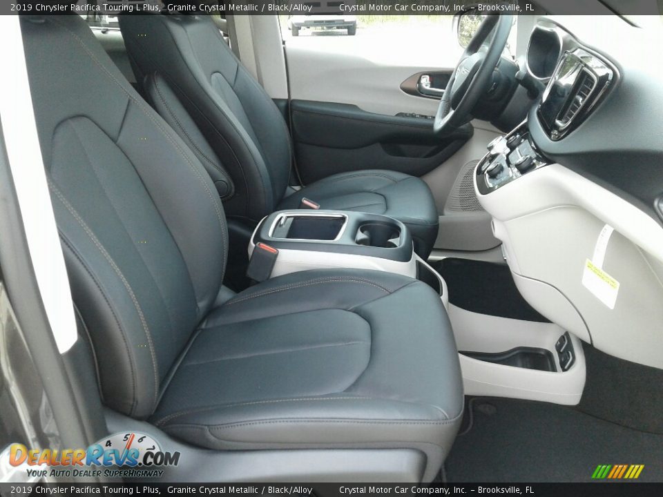 2019 Chrysler Pacifica Touring L Plus Granite Crystal Metallic / Black/Alloy Photo #12