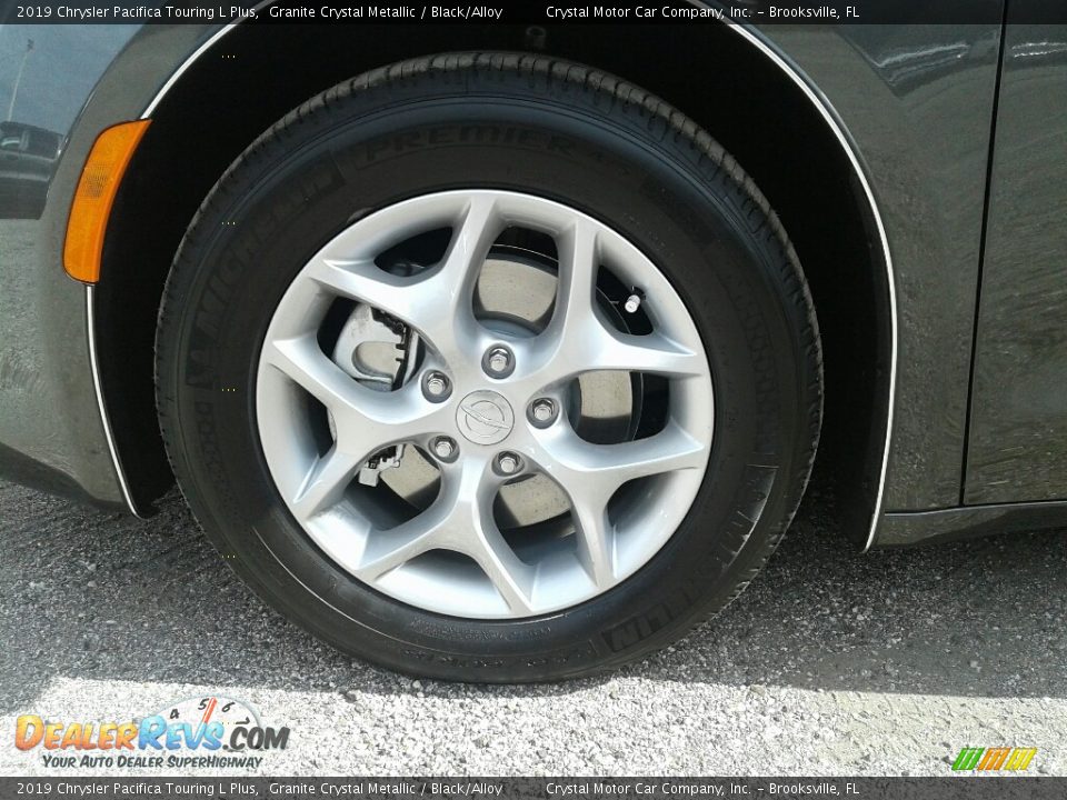 2019 Chrysler Pacifica Touring L Plus Granite Crystal Metallic / Black/Alloy Photo #21