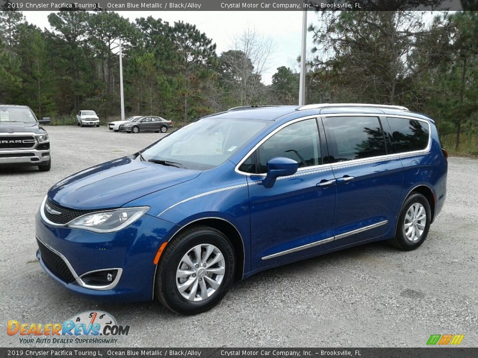 2019 Chrysler Pacifica Touring L Ocean Blue Metallic / Black/Alloy Photo #1
