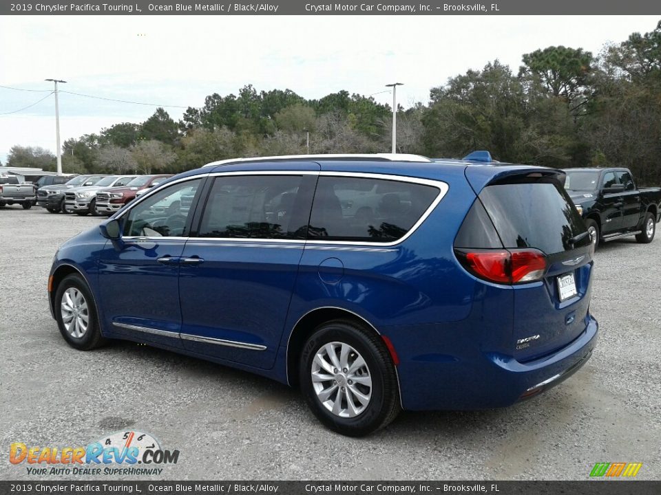 2019 Chrysler Pacifica Touring L Ocean Blue Metallic / Black/Alloy Photo #3