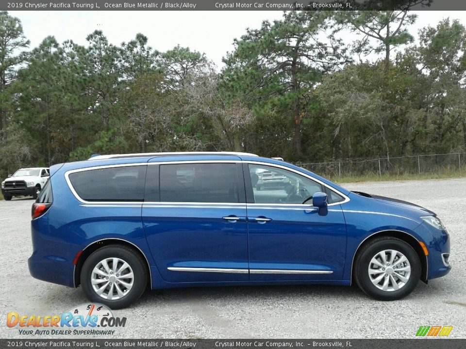 2019 Chrysler Pacifica Touring L Ocean Blue Metallic / Black/Alloy Photo #6