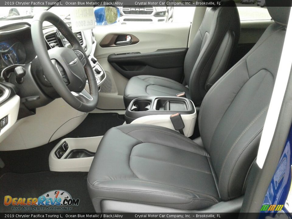 2019 Chrysler Pacifica Touring L Ocean Blue Metallic / Black/Alloy Photo #9