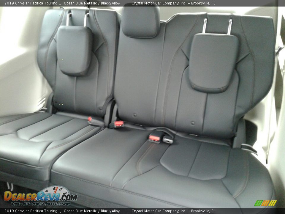 2019 Chrysler Pacifica Touring L Ocean Blue Metallic / Black/Alloy Photo #11