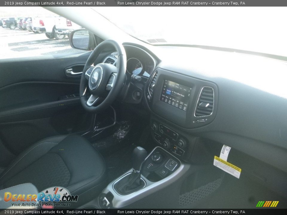 2019 Jeep Compass Latitude 4x4 Red-Line Pearl / Black Photo #11