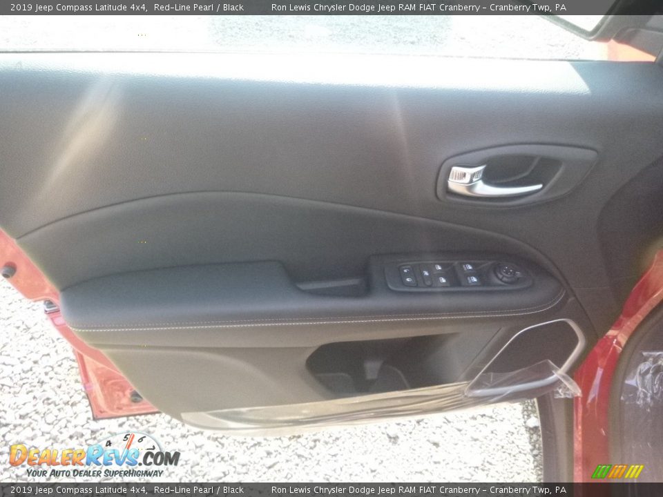 2019 Jeep Compass Latitude 4x4 Red-Line Pearl / Black Photo #12
