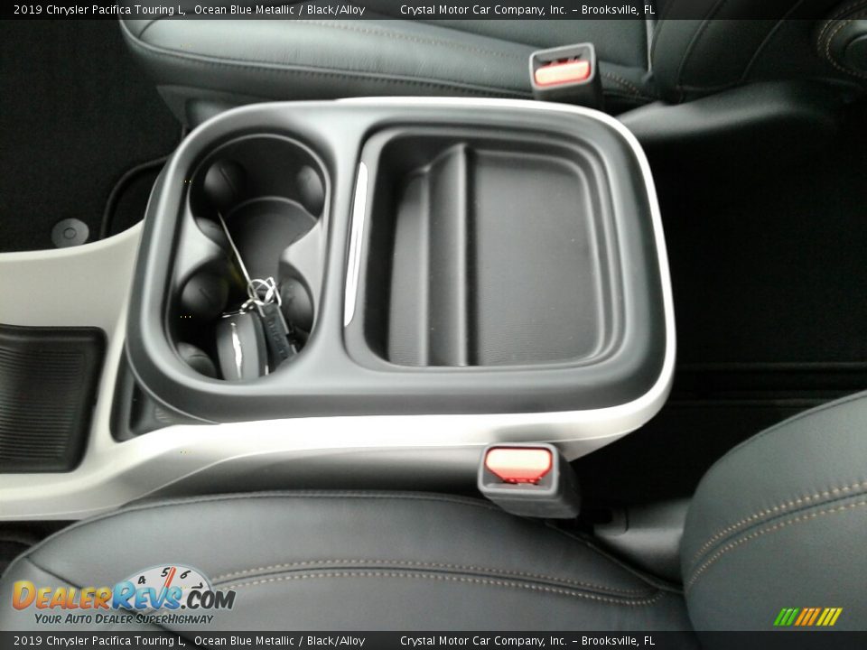 2019 Chrysler Pacifica Touring L Ocean Blue Metallic / Black/Alloy Photo #18