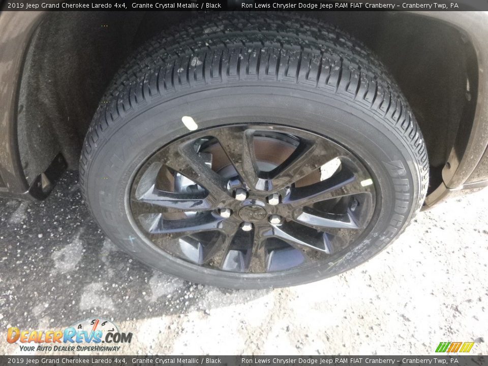 2019 Jeep Grand Cherokee Laredo 4x4 Granite Crystal Metallic / Black Photo #10
