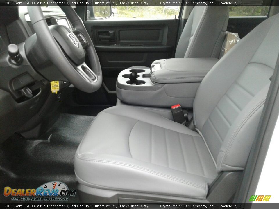 2019 Ram 1500 Classic Tradesman Quad Cab 4x4 Bright White / Black/Diesel Gray Photo #9