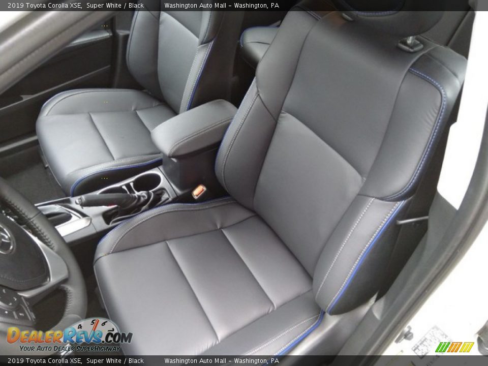 Front Seat of 2019 Toyota Corolla XSE Photo #12