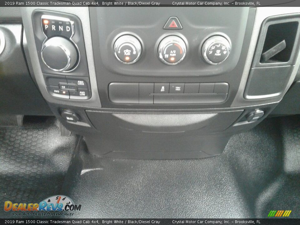 2019 Ram 1500 Classic Tradesman Quad Cab 4x4 Bright White / Black/Diesel Gray Photo #16
