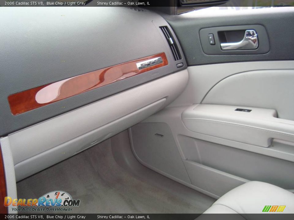 2006 Cadillac STS V8 Blue Chip / Light Gray Photo #18