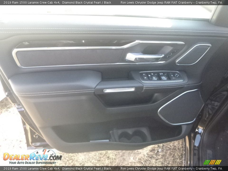 2019 Ram 1500 Laramie Crew Cab 4x4 Diamond Black Crystal Pearl / Black Photo #13