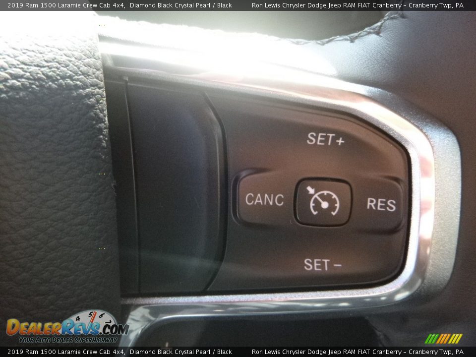 2019 Ram 1500 Laramie Crew Cab 4x4 Diamond Black Crystal Pearl / Black Photo #19