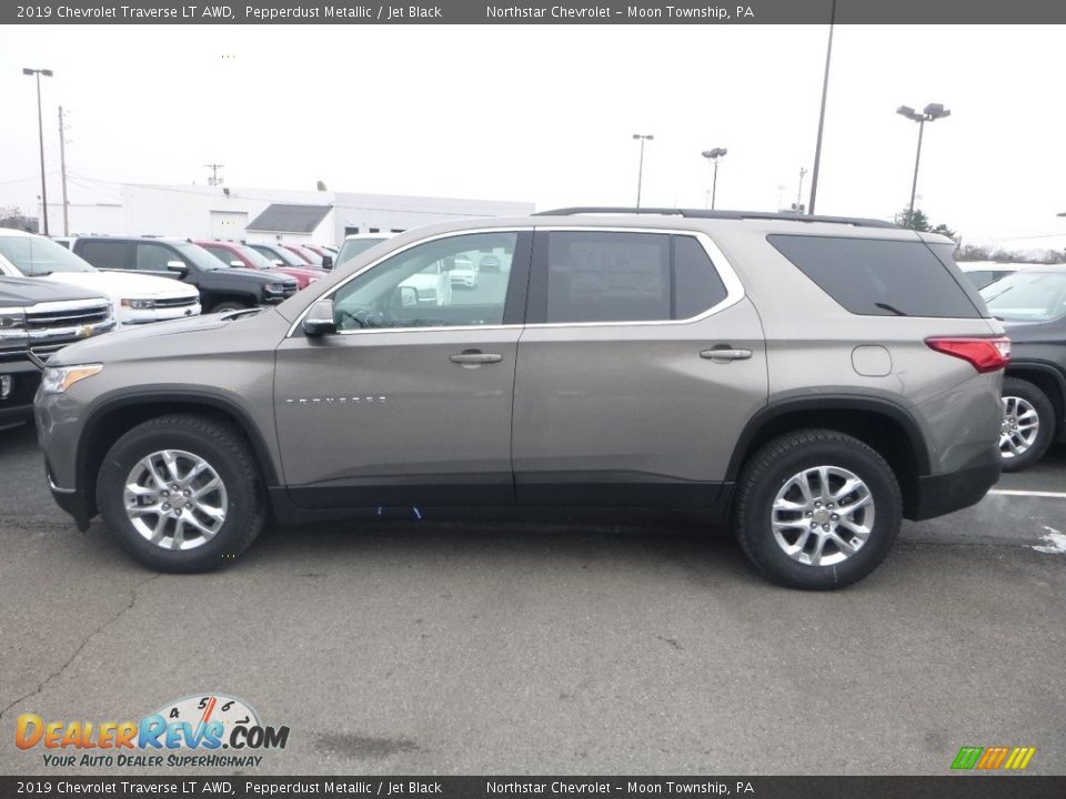 2019 Chevrolet Traverse LT AWD Pepperdust Metallic / Jet Black Photo #2
