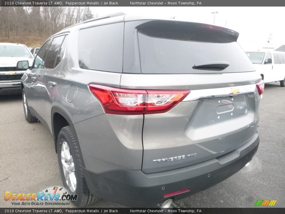 2019 Chevrolet Traverse LT AWD Pepperdust Metallic / Jet Black Photo #3