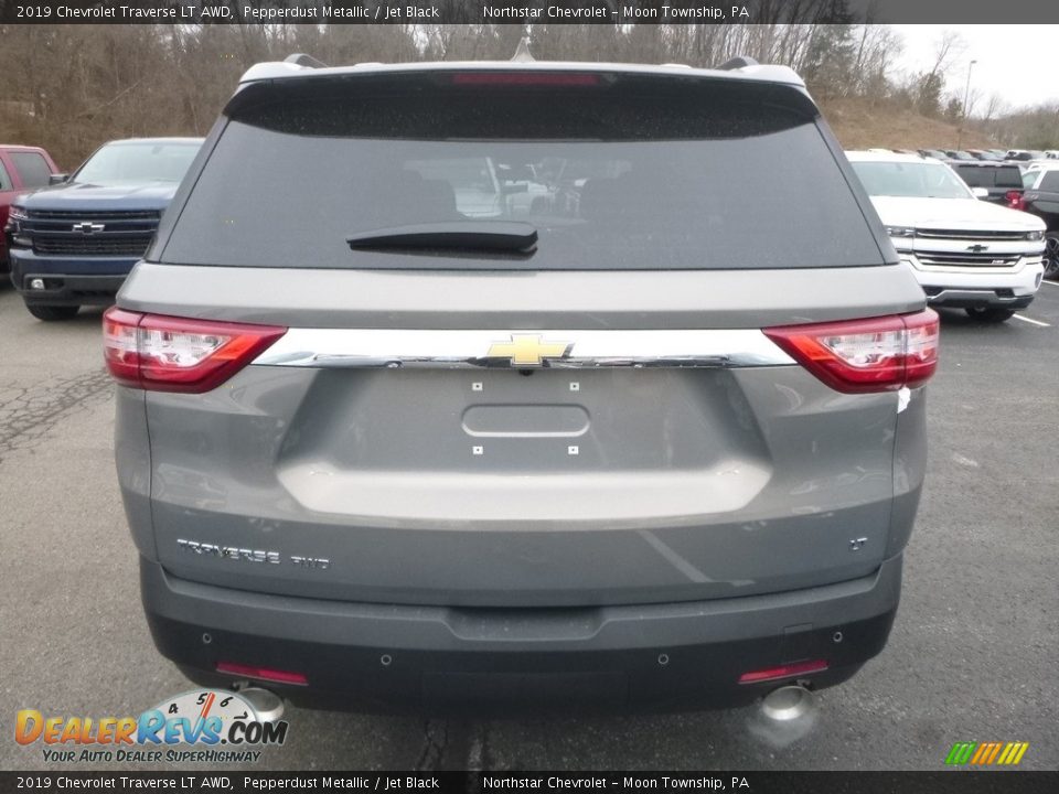 2019 Chevrolet Traverse LT AWD Pepperdust Metallic / Jet Black Photo #4