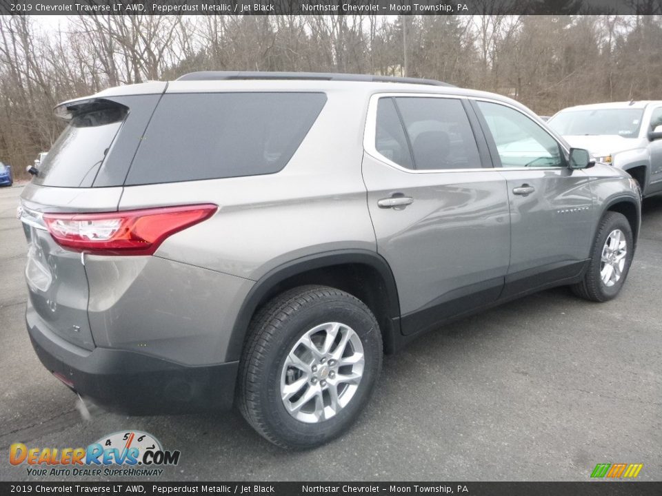 2019 Chevrolet Traverse LT AWD Pepperdust Metallic / Jet Black Photo #5