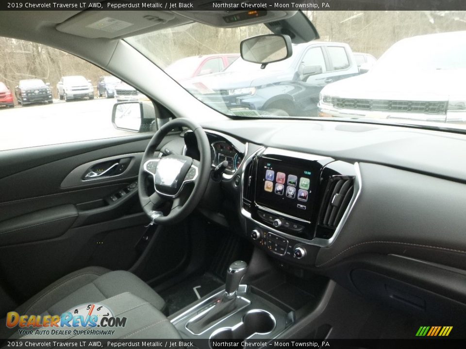 2019 Chevrolet Traverse LT AWD Pepperdust Metallic / Jet Black Photo #11