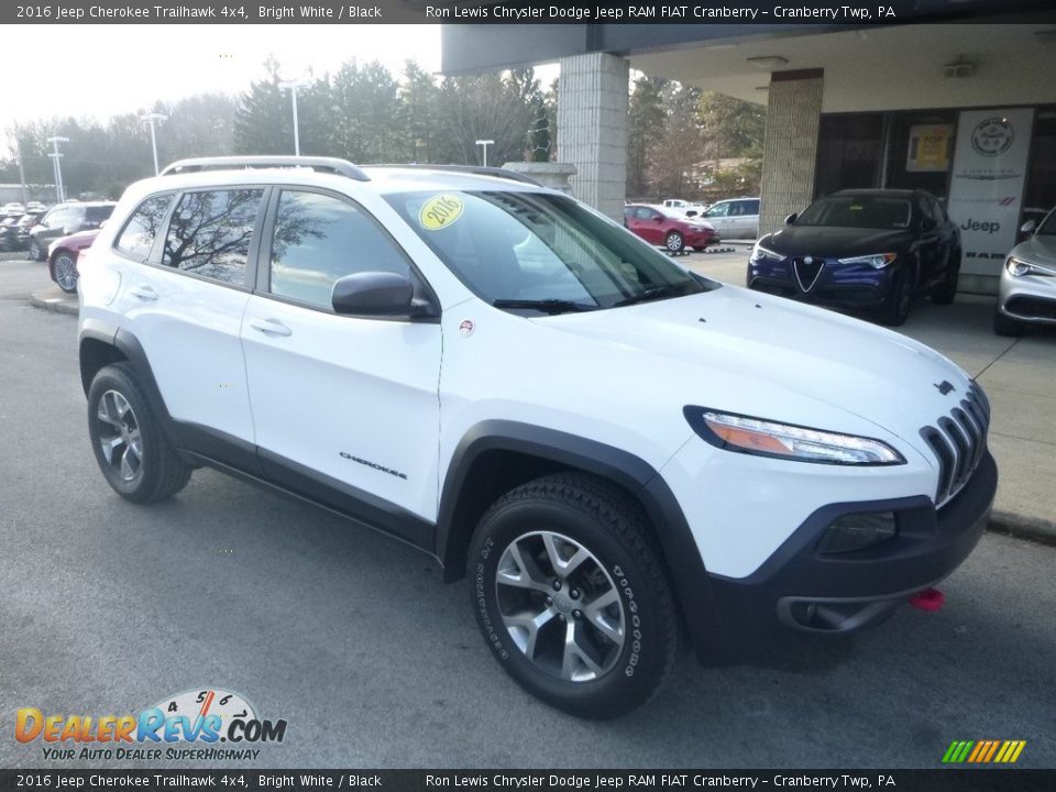 2016 Jeep Cherokee Trailhawk 4x4 Bright White / Black Photo #4