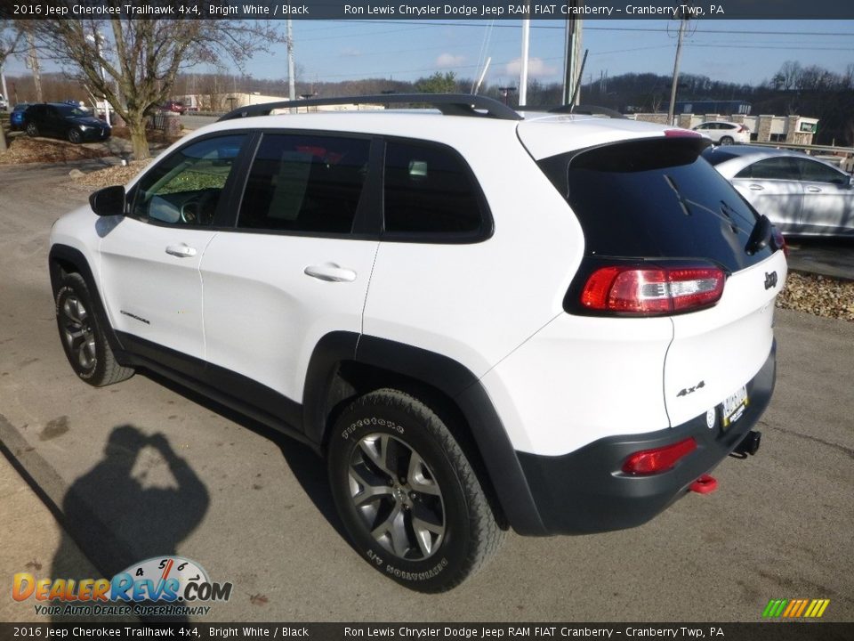 2016 Jeep Cherokee Trailhawk 4x4 Bright White / Black Photo #8