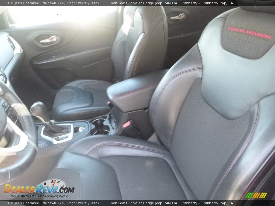 2016 Jeep Cherokee Trailhawk 4x4 Bright White / Black Photo #15