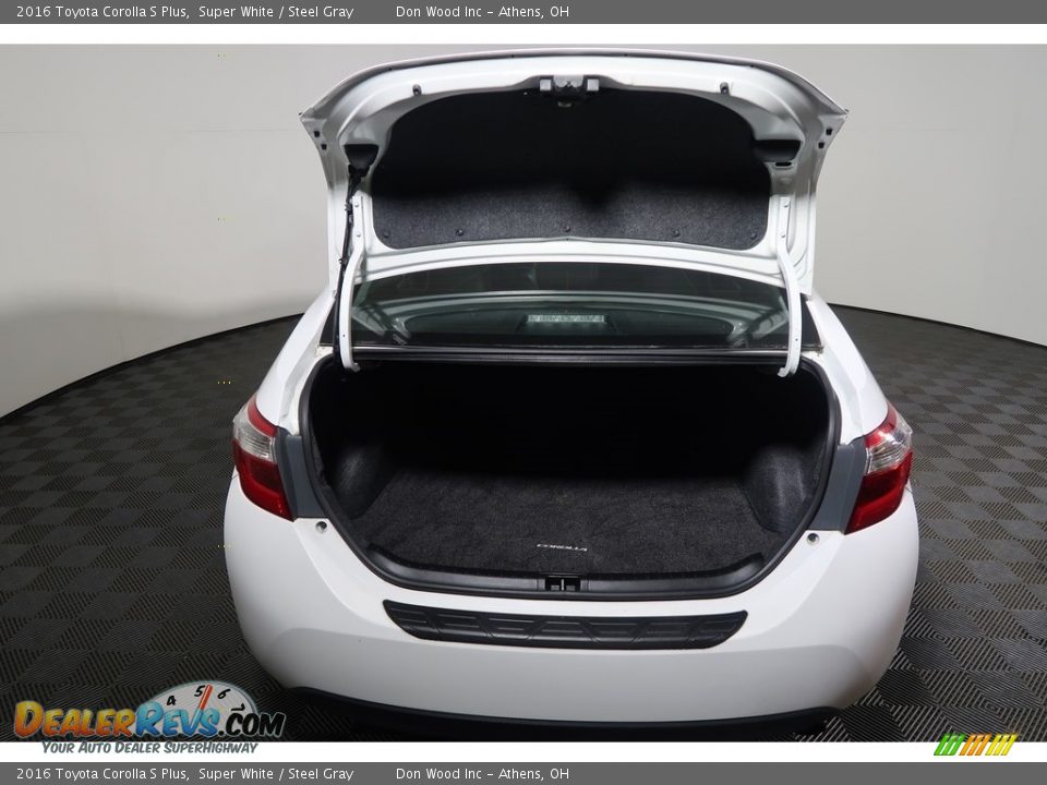 2016 Toyota Corolla S Plus Super White / Steel Gray Photo #32