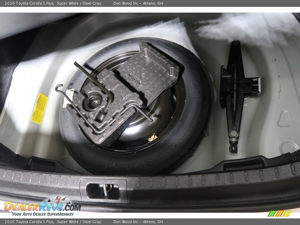 2016 Toyota Corolla S Plus Super White / Steel Gray Photo #34