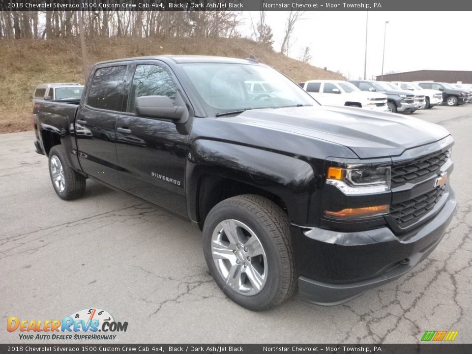 2018 Chevrolet Silverado 1500 Custom Crew Cab 4x4 Black / Dark Ash/Jet Black Photo #6
