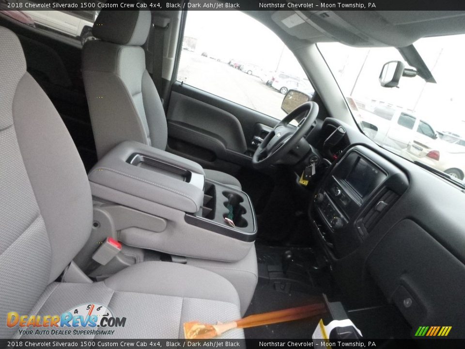 2018 Chevrolet Silverado 1500 Custom Crew Cab 4x4 Black / Dark Ash/Jet Black Photo #9