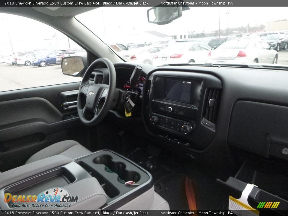 2018 Chevrolet Silverado 1500 Custom Crew Cab 4x4 Black / Dark Ash/Jet Black Photo #10