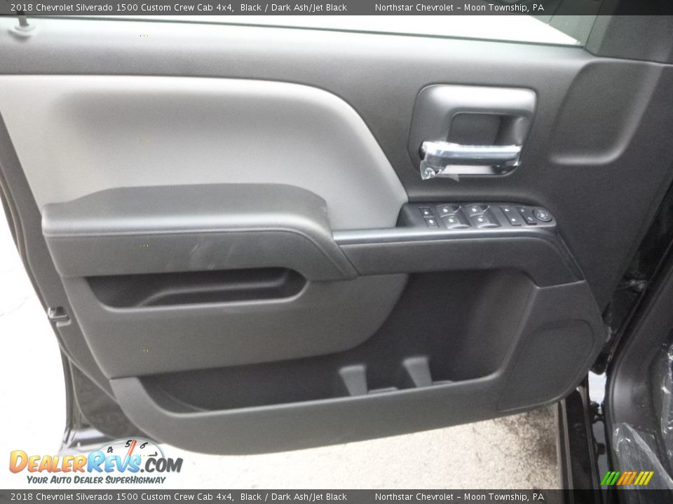 2018 Chevrolet Silverado 1500 Custom Crew Cab 4x4 Black / Dark Ash/Jet Black Photo #14