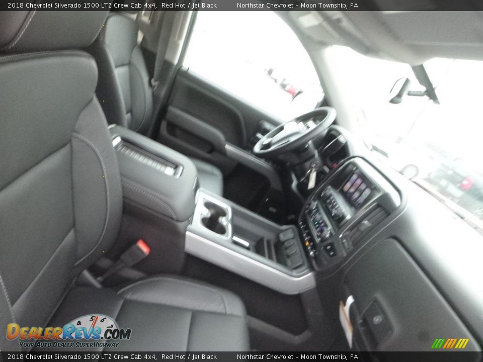 2018 Chevrolet Silverado 1500 LTZ Crew Cab 4x4 Red Hot / Jet Black Photo #10