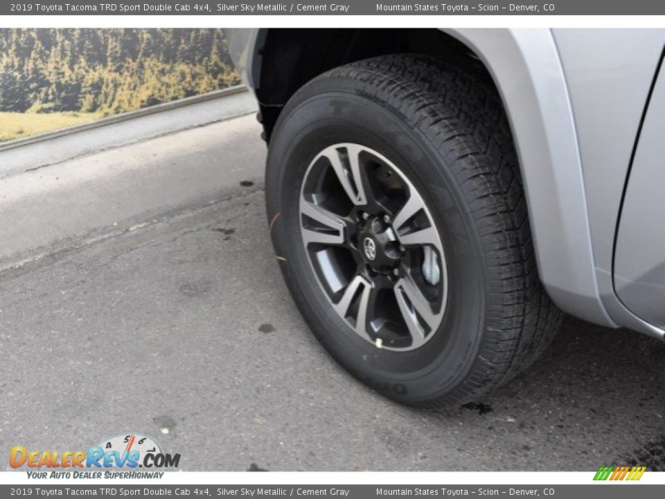 2019 Toyota Tacoma TRD Sport Double Cab 4x4 Silver Sky Metallic / Cement Gray Photo #32