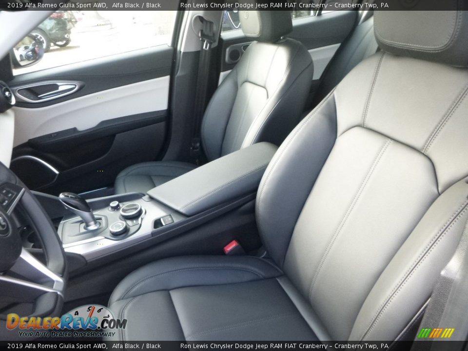 2019 Alfa Romeo Giulia Sport AWD Alfa Black / Black Photo #18