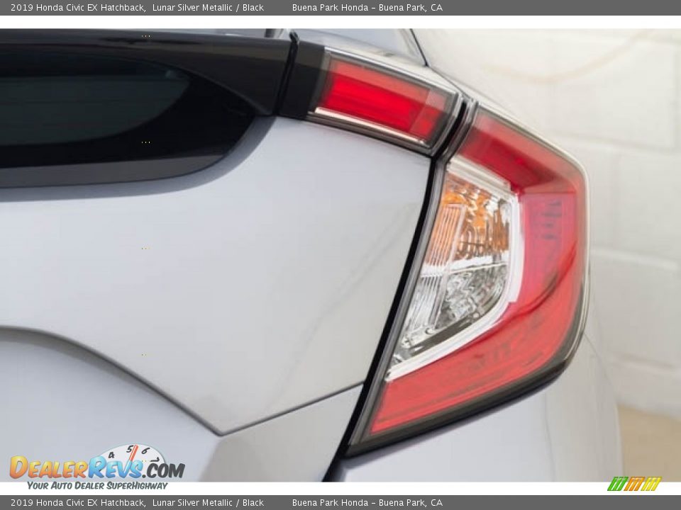 2019 Honda Civic EX Hatchback Lunar Silver Metallic / Black Photo #8
