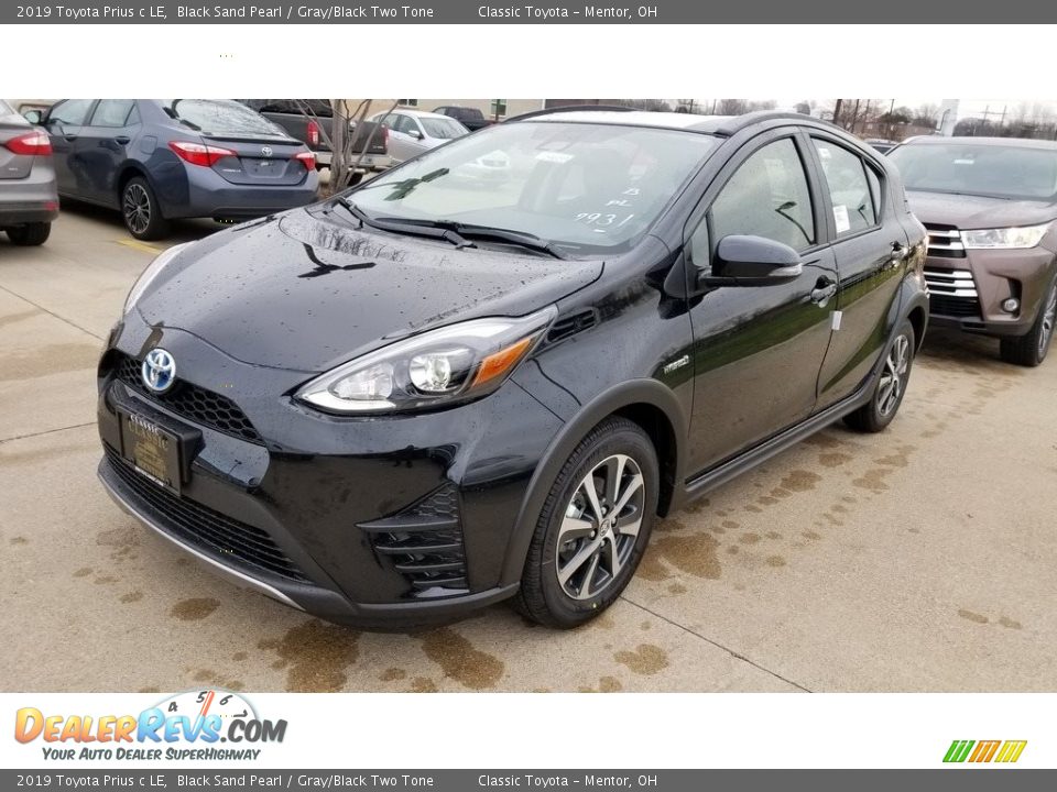 2019 Toyota Prius c LE Black Sand Pearl / Gray/Black Two Tone Photo #1