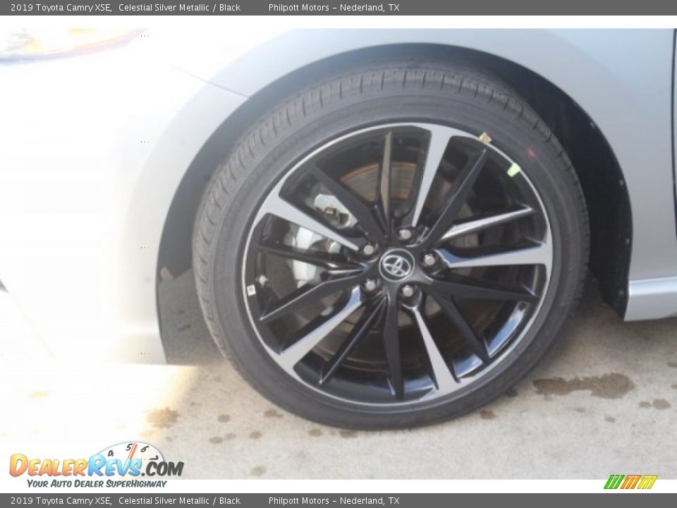 2019 Toyota Camry XSE Celestial Silver Metallic / Black Photo #5