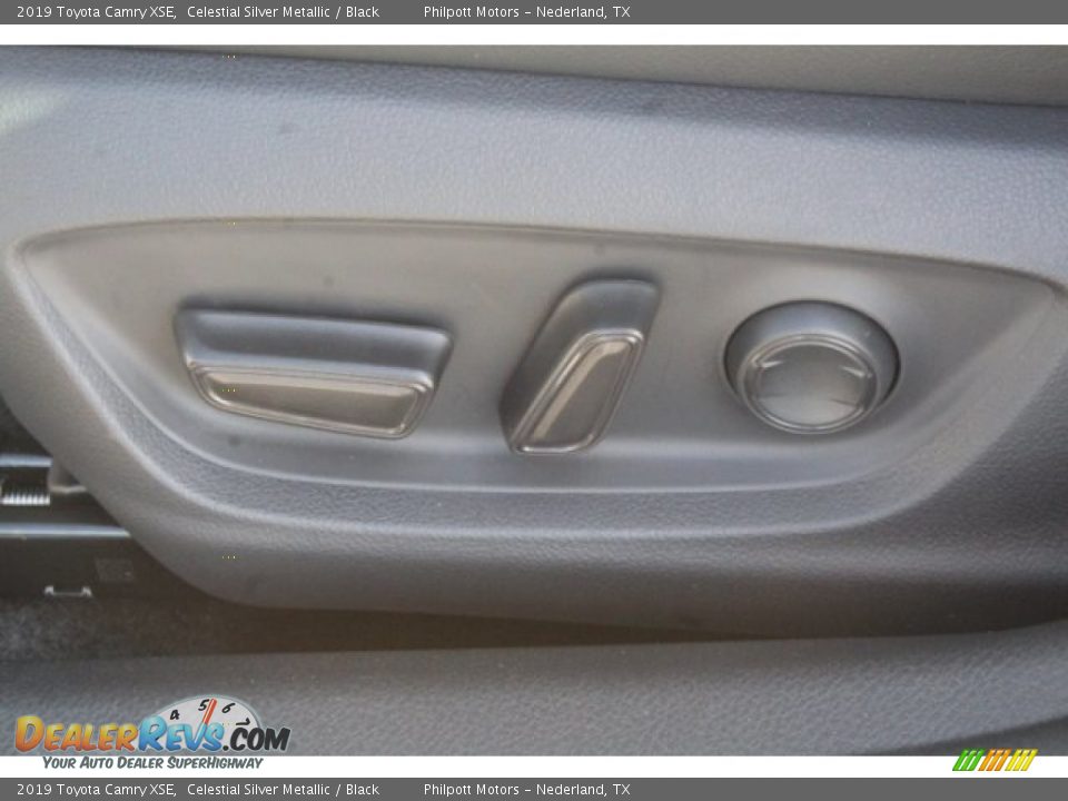 2019 Toyota Camry XSE Celestial Silver Metallic / Black Photo #11