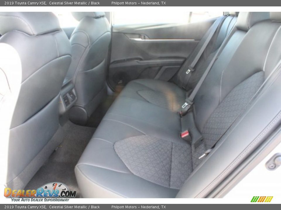 2019 Toyota Camry XSE Celestial Silver Metallic / Black Photo #18