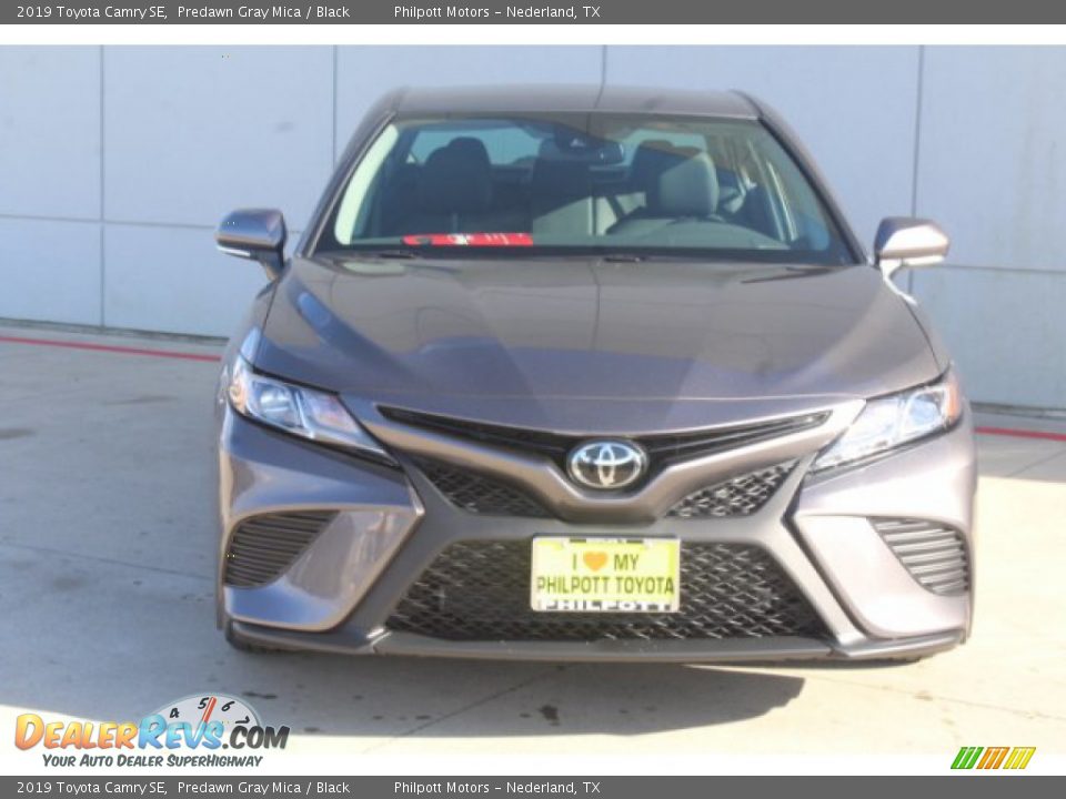 2019 Toyota Camry SE Predawn Gray Mica / Black Photo #3